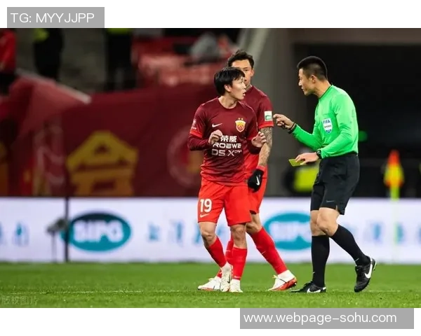 上海上港与东京球队激战正酣精彩直播全程回顾与分析